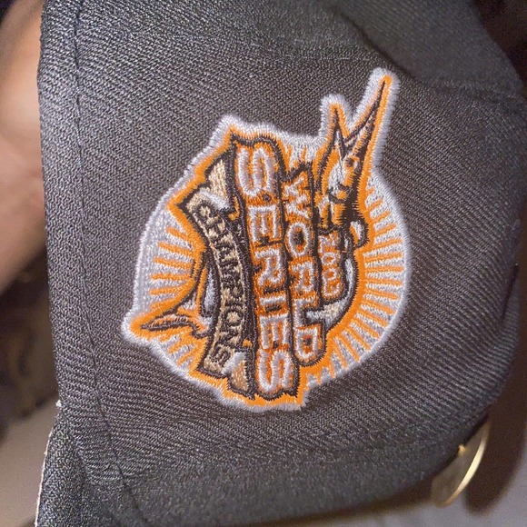 New Era Exclusive Florida Marlins Collection Fitted Hat Size 7 5/8 Capanova pin - Picture 6 of 8